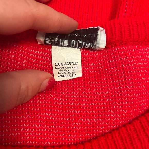 Vintage Red Teddy Bear Sweater Unisex M/L Kawaii 80s Novelty Knit - Picture 5 of 5